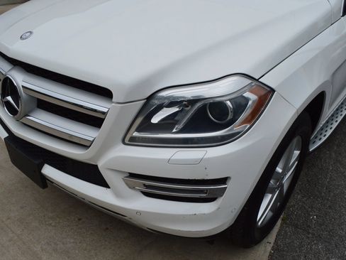Used 2015 Mercedes-Benz GL 320 BlueTEC 4MATIC image 3