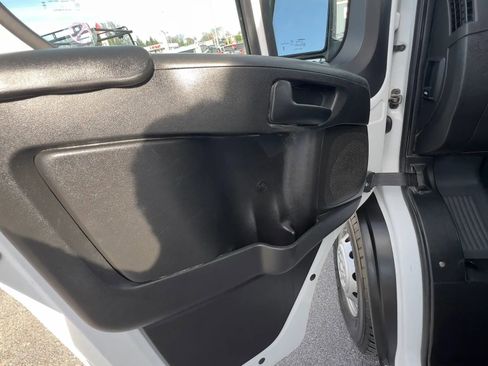 Used 2023 RAM ProMaster 2500 image 16