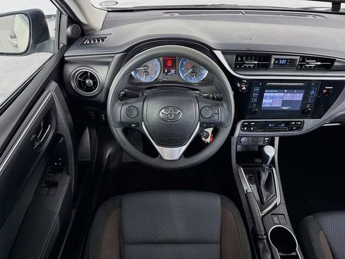 Used 2017 Toyota Corolla LE image 26