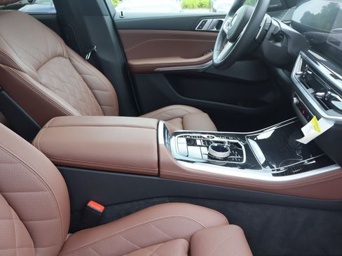 Used 2026 BMW X5 M60i AWD/4WD image 14