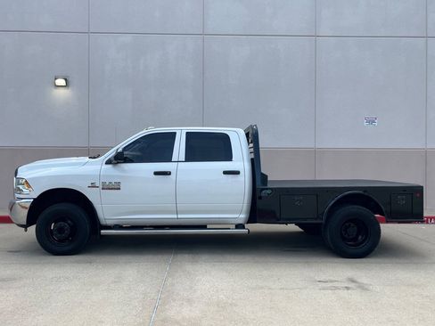Used 2016 RAM 3500 Tradesman w/ Chrome Appearance Group AWD/4WD image 7