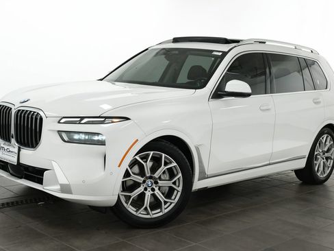 Used 2024 BMW X7 xDrive40i w/ Premium Package AWD/4WD image 1