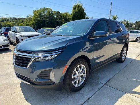 Used 2024 Chevrolet Equinox LT FWD image 17