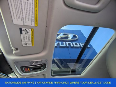 Used 2024 Hyundai Kona Limited image 22