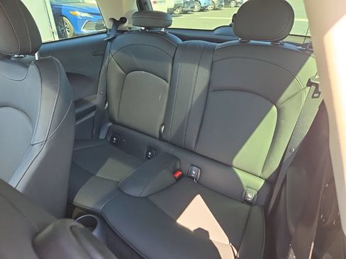 Used 2024 MINI Cooper SE FWD image 11