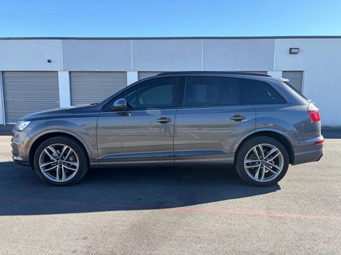 Used 2018 Audi Q7 3.0T Prestige w/ Prestige Package image 4