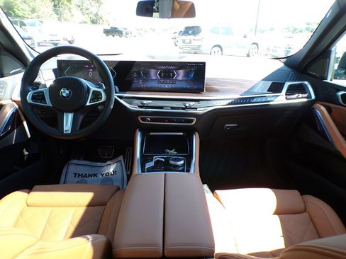 Used 2024 BMW X6 xDrive40i w/ Premium Package AWD/4WD image 17