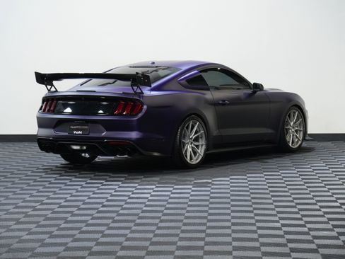 Used 2018 Ford Mustang GT Premium w/ GT Performance Package RWD image 6