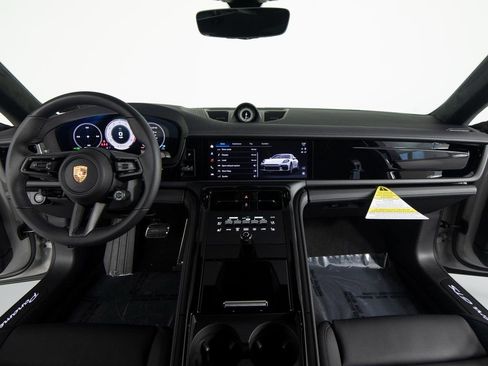 New 2026 Porsche Panamera GTS image 33