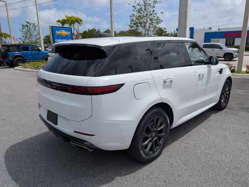 Used 2024 Land Rover Range Rover Sport Dynamic SE AWD/4WD image 13