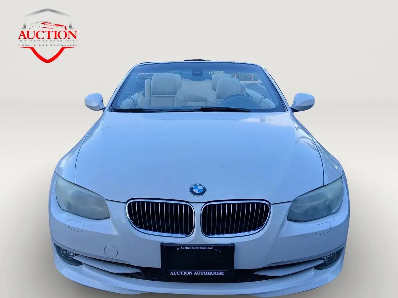 Used 2011 BMW 335i Convertible RWD image 2