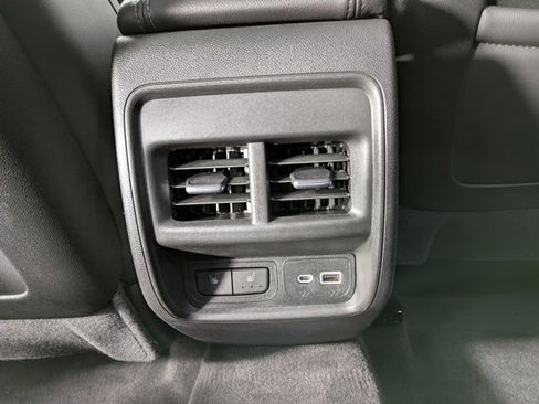 Certified 2022 Cadillac XT4 Premium Luxury w/ Enhanced Visibility Package image 31