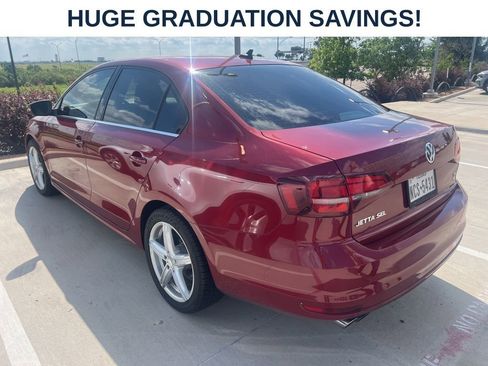 Used 2016 Volkswagen Jetta SEL w/ Lighting Package FWD image 4