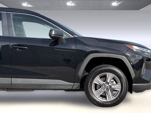 Used 2025 Toyota RAV4 LE image 33