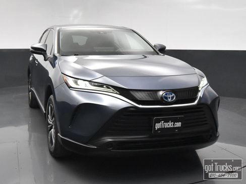 Used 2024 Toyota Venza LE AWD/4WD image 43