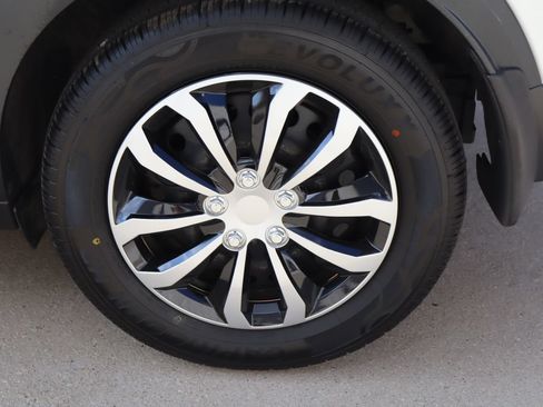Used 2024 Nissan Kicks S FWD image 24