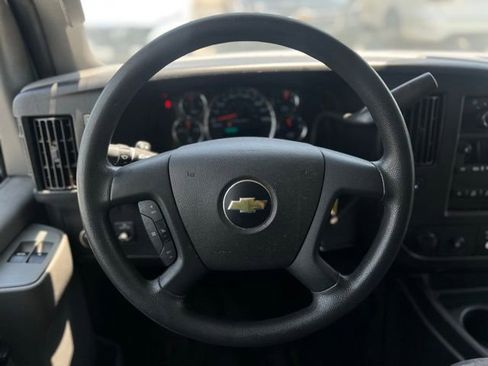Used 2019 Chevrolet Express 3500 Extended w/ Power Convenience Package RWD image 20