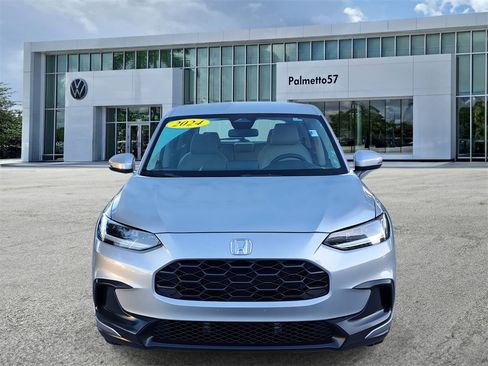 Used 2024 Honda HR-V LX image 2