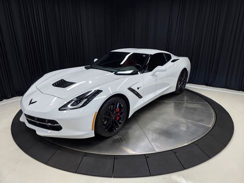 Used 2015 Chevrolet Corvette Stingray Coupe w/ 2LT Preferred Equipment Group RWD image 8