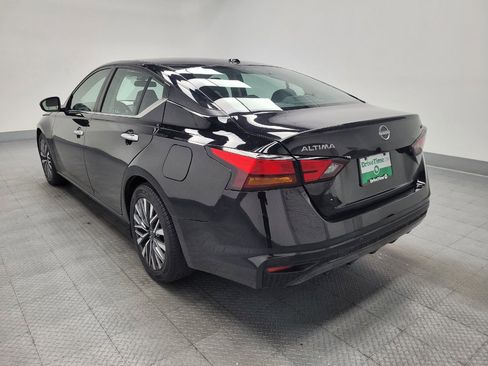 Used 2024 Nissan Altima 2.5 SV FWD image 5
