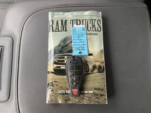 Used 2015 RAM 2500 SLT AWD/4WD image 20
