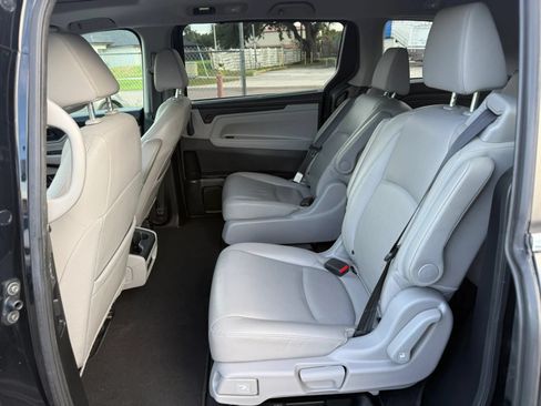 Used 2018 Honda Odyssey EX-L image 10