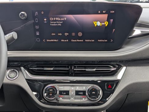 New 2026 Buick Envista Sport Touring w/ Convenience I Package FWD image 19