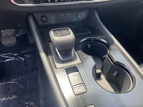 Used 2025 Nissan Rogue SV image 42