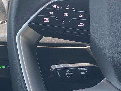 Used 2023 Audi Q4 e-tron Premium Plus w/ Premium Plus AWD/4WD image 8