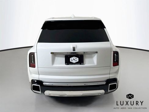 Used 2025 Rolls-Royce Cullinan AWD/4WD image 7