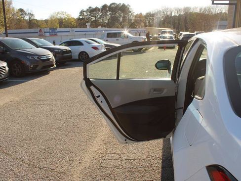 Used 2023 Toyota Corolla LE FWD image 16