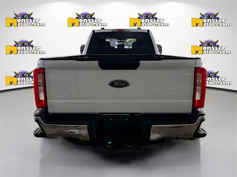 Used 2024 Ford F350 XLT image 28