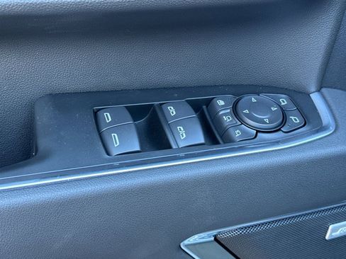 New 2026 GMC Sierra 2500 SLT w/ SLT Premium Package image 11