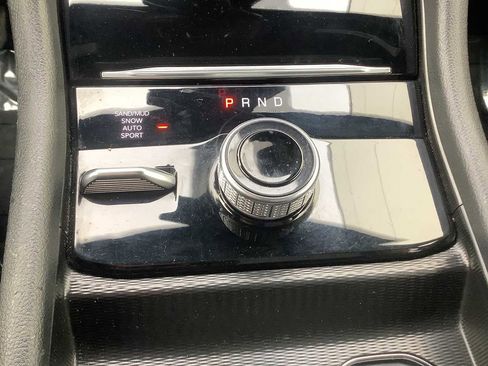 Used 2024 Jeep Grand Cherokee L Limited w/ Luxury Tech Group II AWD/4WD image 18