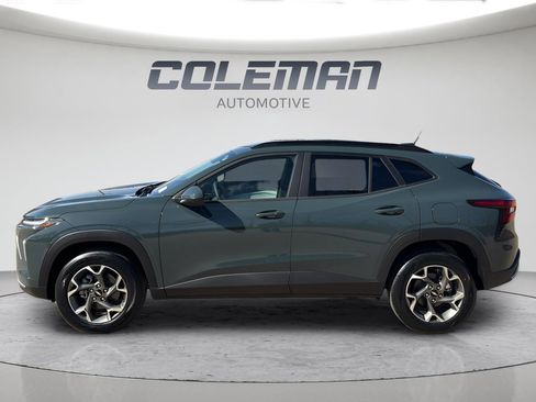 New 2026 Chevrolet Trax LT w/ Driver Confidence Package image 2