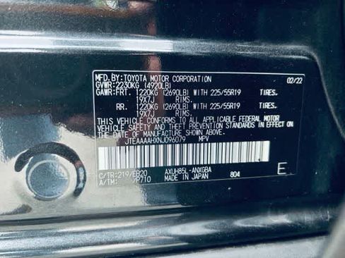 Used 2022 Toyota Venza XLE AWD/4WD image 10