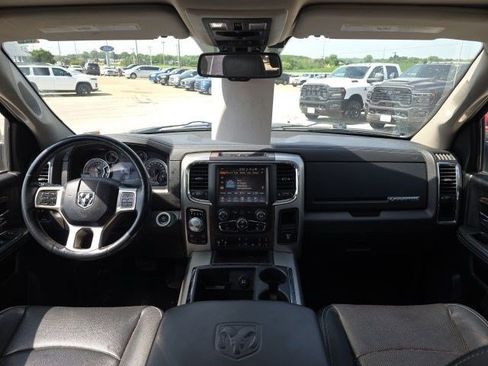 Used 2014 RAM 1500 Laramie w/ Convenience Group AWD/4WD image 14