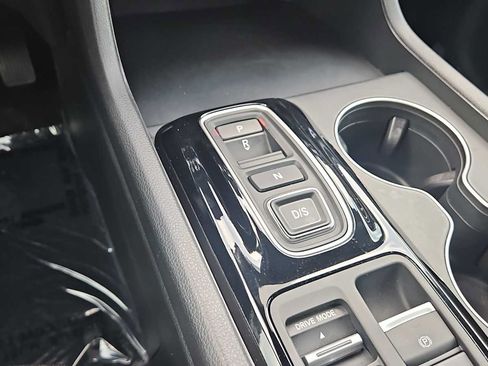 Certified 2025 Honda Pilot Sport image 20