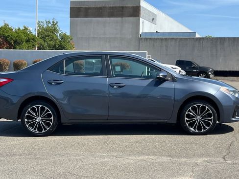 Used 2016 Toyota Corolla S w/ Driver Convenience Package FWD image 6