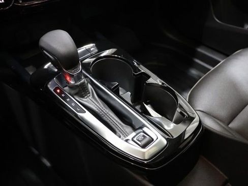 Used 2024 Chevrolet Trax ACTIV w/ Sunroof Package image 32