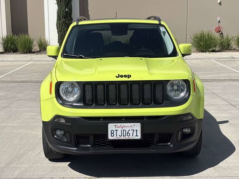 Used 2017 Jeep Renegade Altitude image 8
