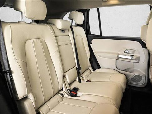 Certified 2023 Mercedes-Benz GLB 250 4MATIC w/ Premium Package image 22