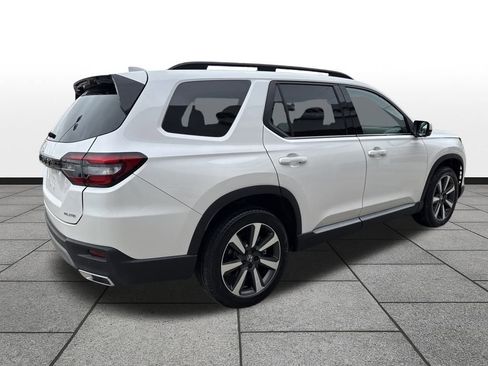 Used 2025 Honda Pilot Elite image 5