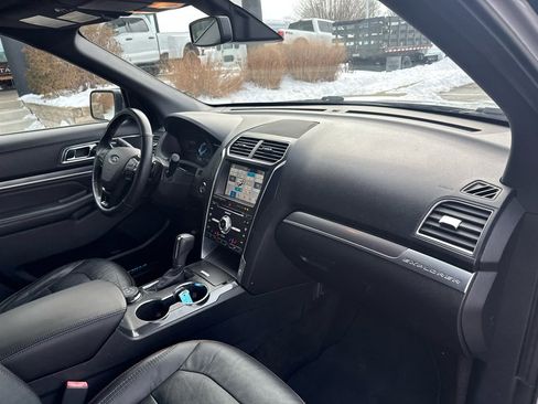 Used 2018 Ford Explorer Sport w/ Equipment Group 401A image 32
