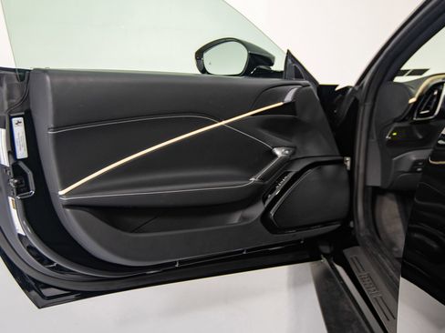 Certified 2022 Ferrari Roma RWD image 32