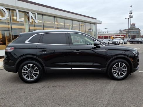 Certified 2023 Lincoln Corsair AWD image 2