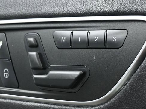 Used 2017 Mercedes-Benz GLA 250 GLA 250 image 34