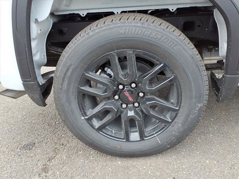 New 2026 GMC Sierra 1500 Elevation image 7