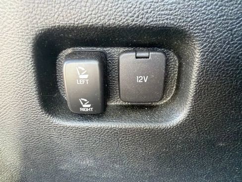 Used 2020 Ford Edge SEL FWD image 11