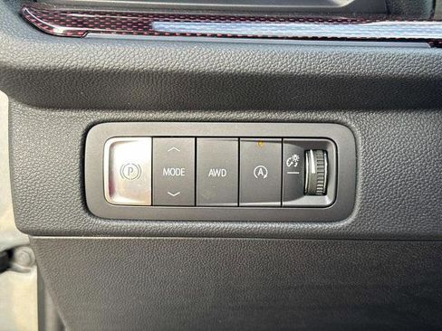 New 2026 Chevrolet Traverse Z71 w/ Enhanced Driving Package AWD/4WD image 15